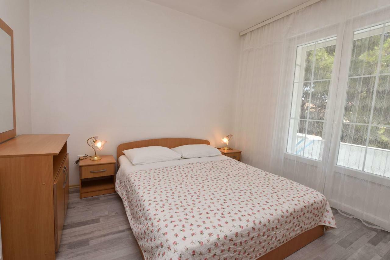 Apartments Brico Primosten Exterior photo